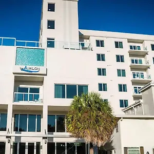 4* Hotel The Avalon Club